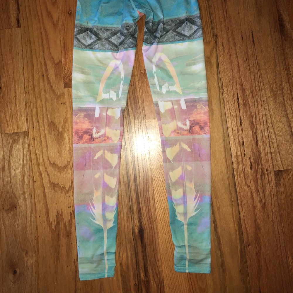 Tribal print leggings